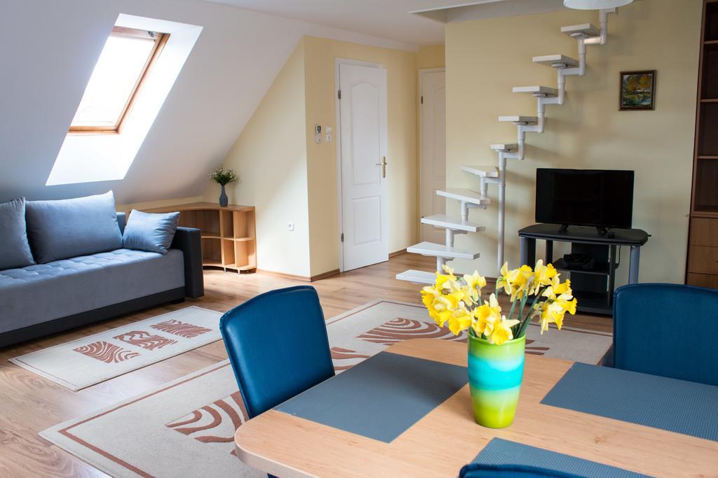 Titan Apartman Gyula Extérieur photo